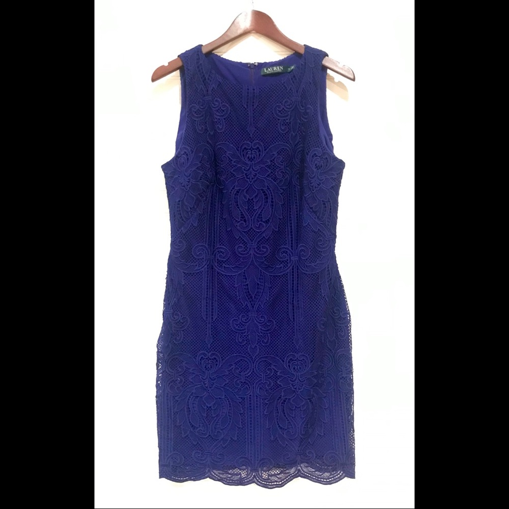 Lace Sheath Dress - Picture 2 of 5